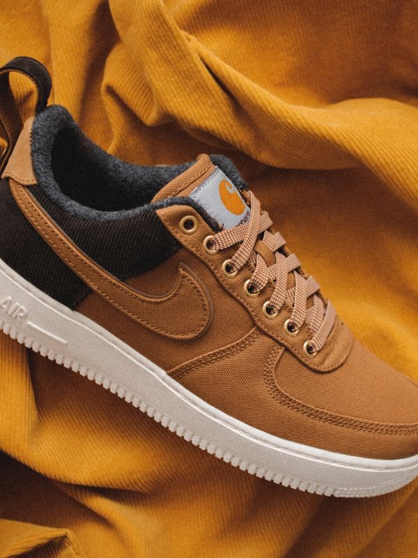 Minimalist Leather Sneakers